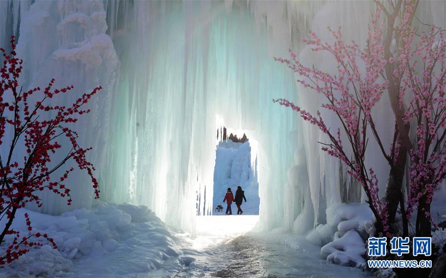 美丽中国：壮美冰瀑 太行奇韵(组图)