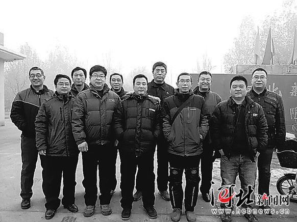 一诺千金重 保定11名工人替病逝工友尽孝18年  