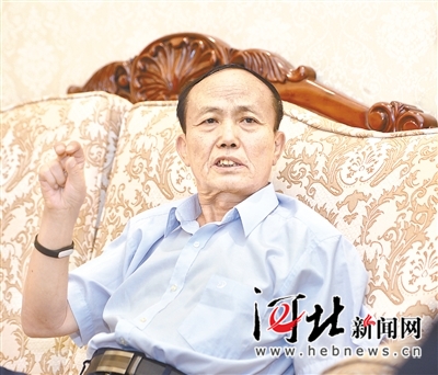 中国奶业协会副会长兼秘书长谷继承。